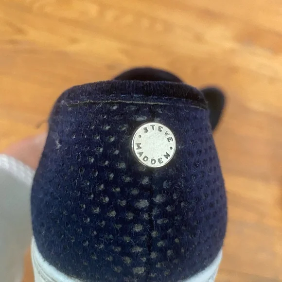 Dark Blue Steve Madden Slide - Picture 3 of 3